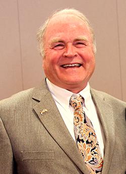 Garfield County Commissioner Tom Jankovsky takes the oath of office